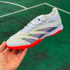Футбольні Cороконіжки Adidas Predator Bruno 1017