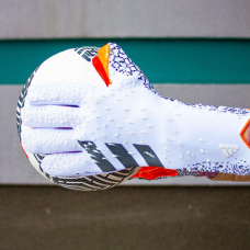 Воротарські рукавички Adidas Predator