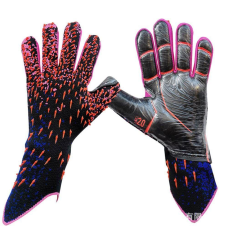 Воротарські перчатки  Goalkeeper Gloves Predator Opt 1211