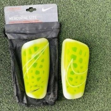 Футбольні щитки Nike Mercurial Lite