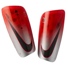 Футбольні щитки Nike Mercurial Lite